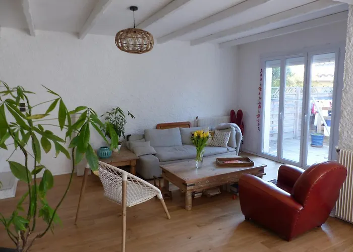 Maison Au Bord De L'etang De Thau- فيلة